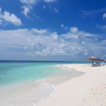 Ukulhas Villa Oceanview Hotel & Spa מראה חיצוני תמונה