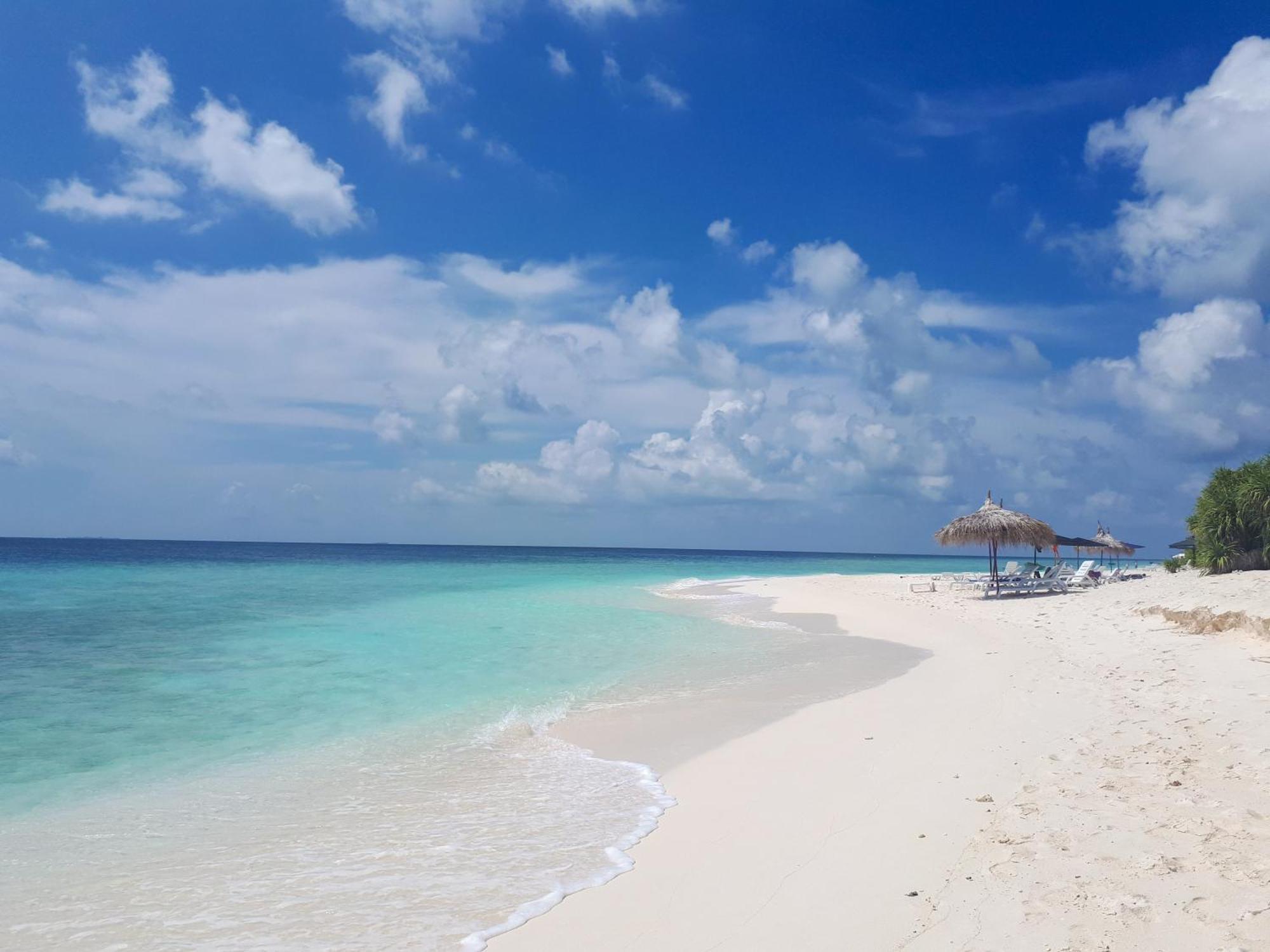 Ukulhas Villa Oceanview Hotel & Spa מראה חיצוני תמונה