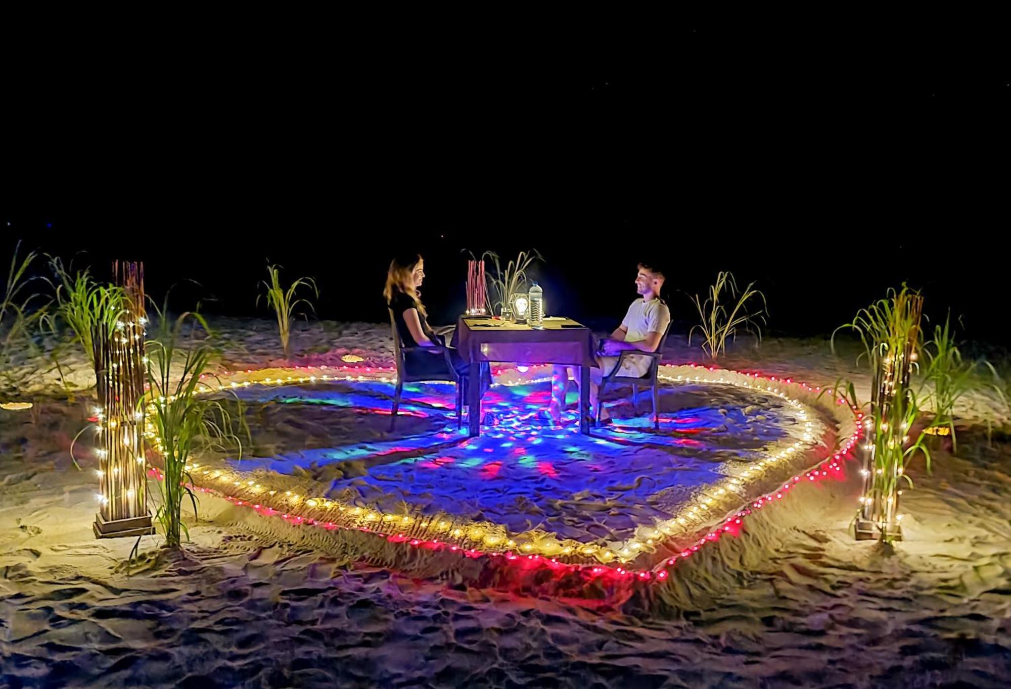 Ukulhas Villa Oceanview Hotel & Spa מראה חיצוני תמונה
