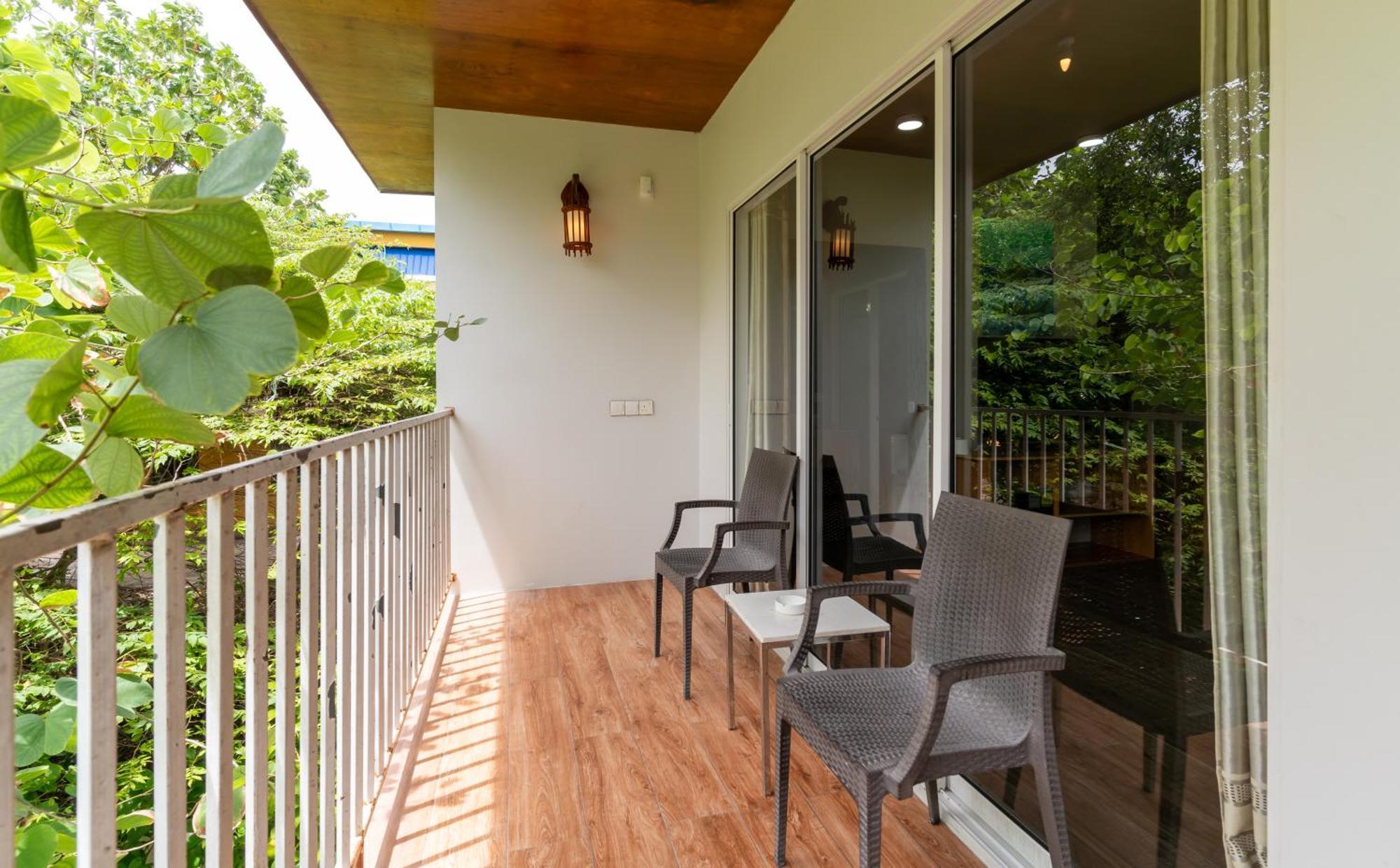 Ukulhas Villa Oceanview Hotel & Spa מראה חיצוני תמונה