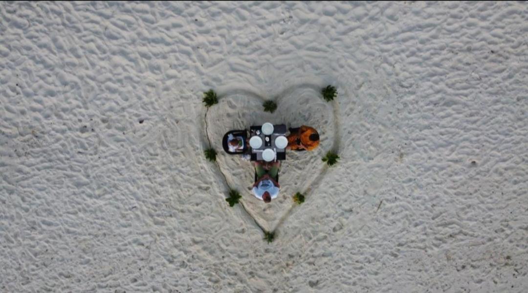 Ukulhas Villa Oceanview Hotel & Spa מראה חיצוני תמונה